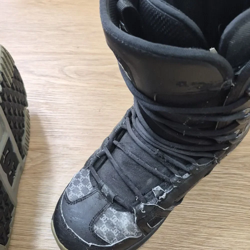 DC Phase 09 Snowboard Boots Mens 14 Black Gray Check Lace Up 2009 DC Logo READ